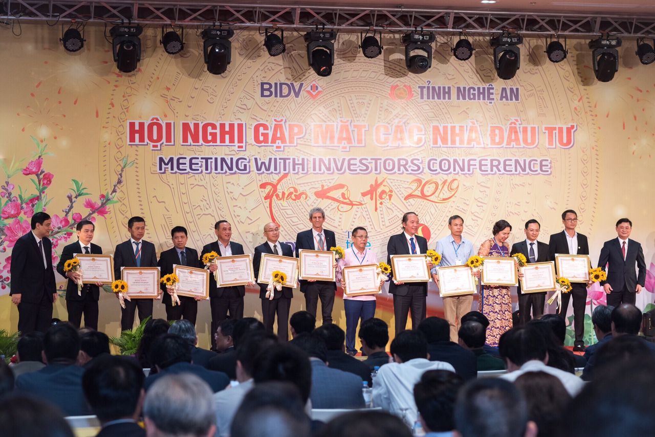 Nghe An Meeting with investors 23.2.2019 (1).jpg