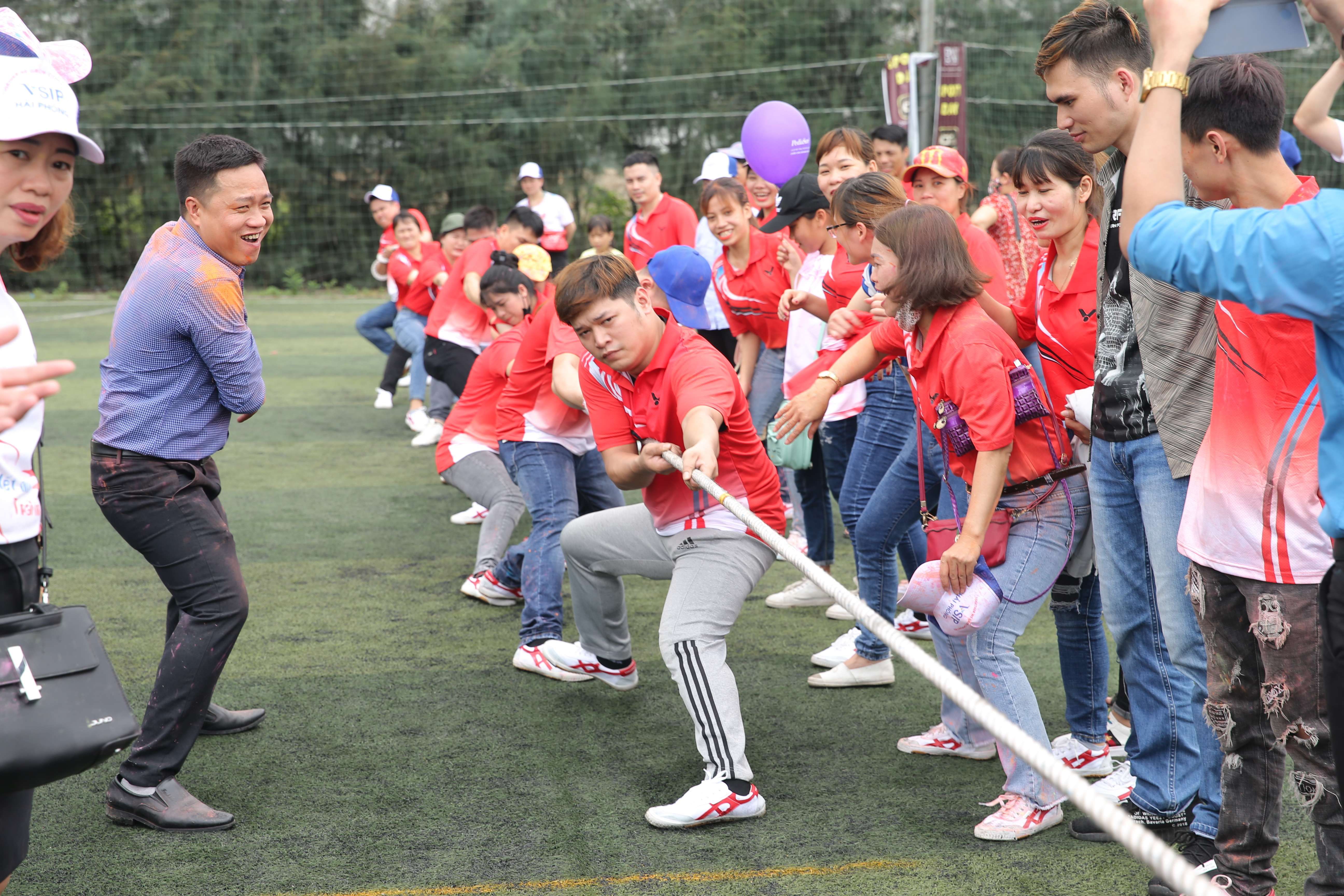 Tug of war 2-min.JPG